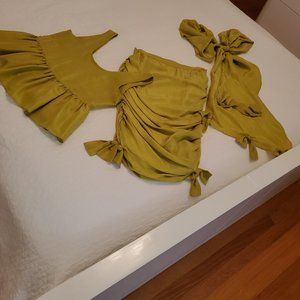 NO LONGER AVAILABLE - UNUSUAL CHARTREUSE SILK 3 PIECE OUTFIT